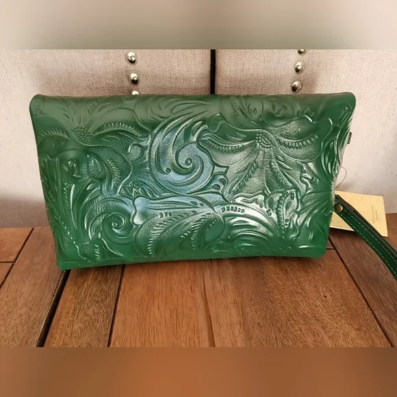 Patricia Nash Valerie Green Leather Clutch - Picture 7 of 15